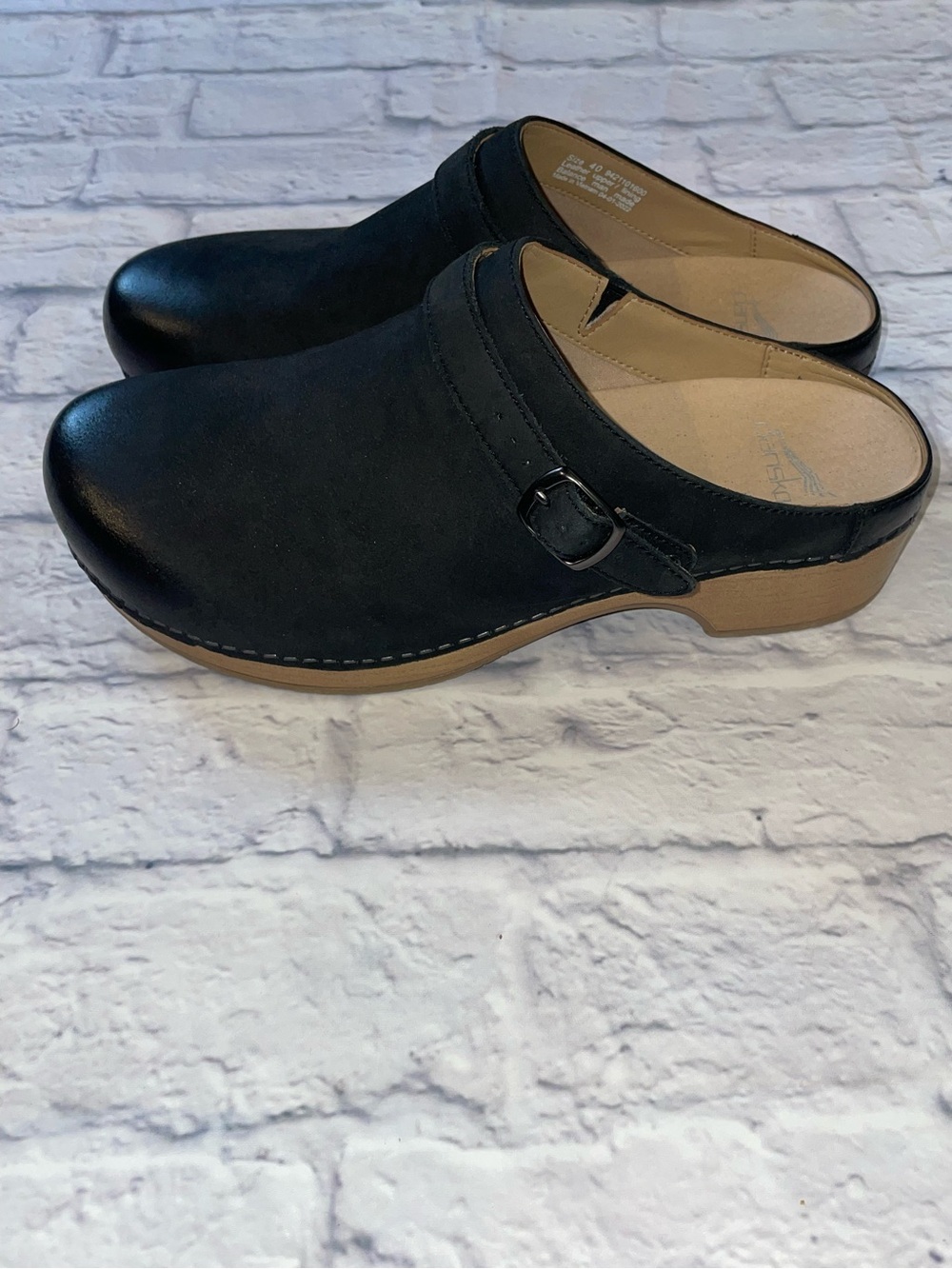 Dansko Berry Clog Black Burnished Nubuck. Size 40 - Picture 3 of 8